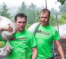 19904869_1919122945042748_2082386472701437271_n